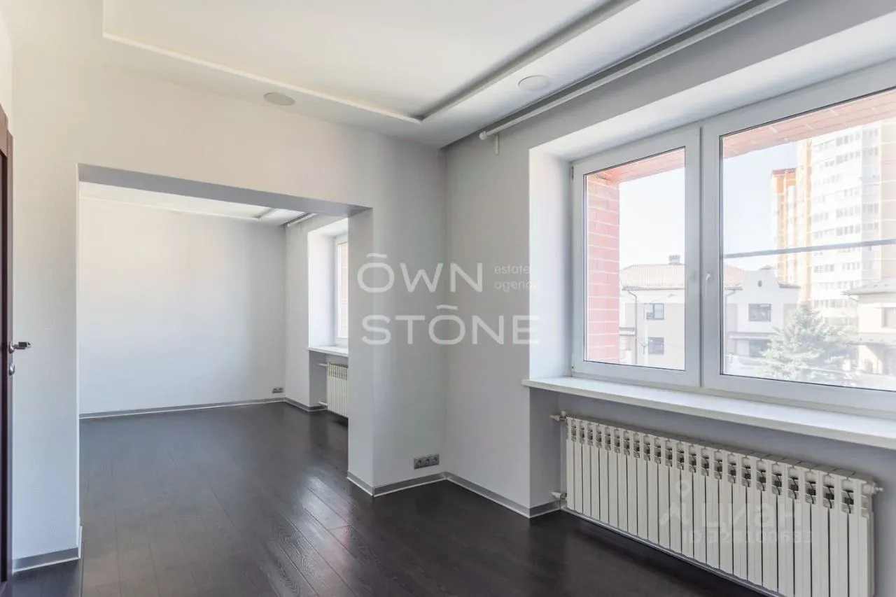 6-комнатная, 330 м² — 400 000 ₽/мес