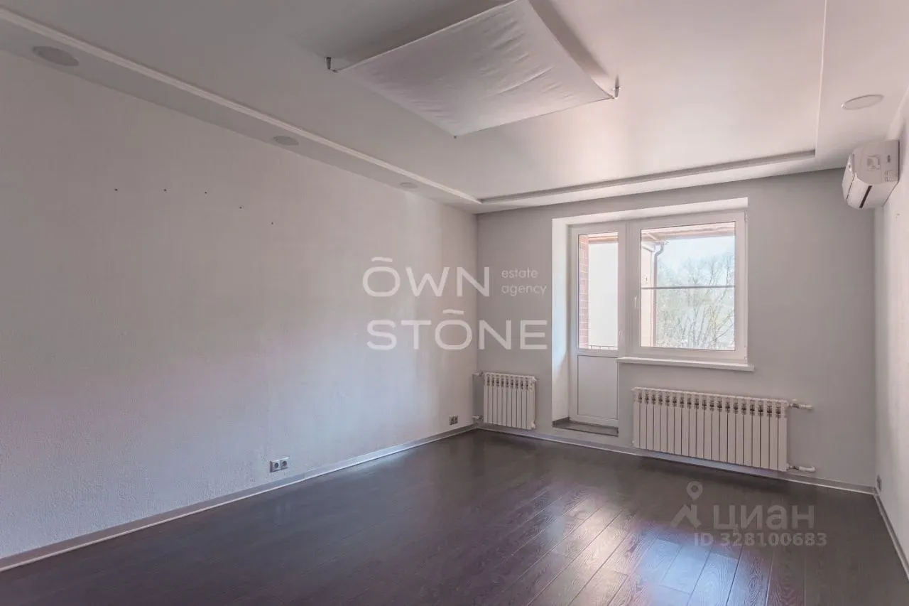 6-комнатная, 330 м² — 400 000 ₽/мес