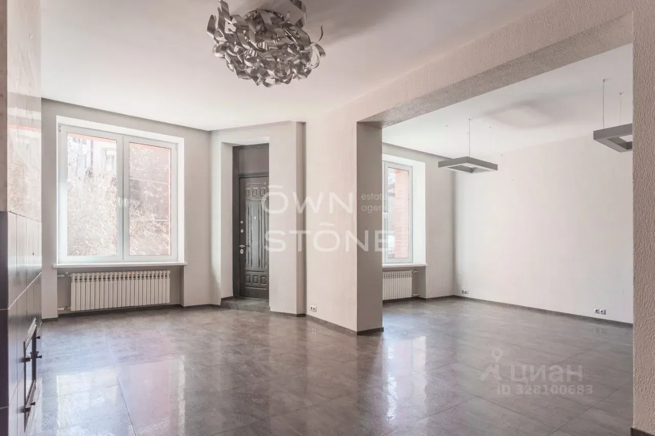 6-комнатная, 330 м² — 400 000 ₽/мес