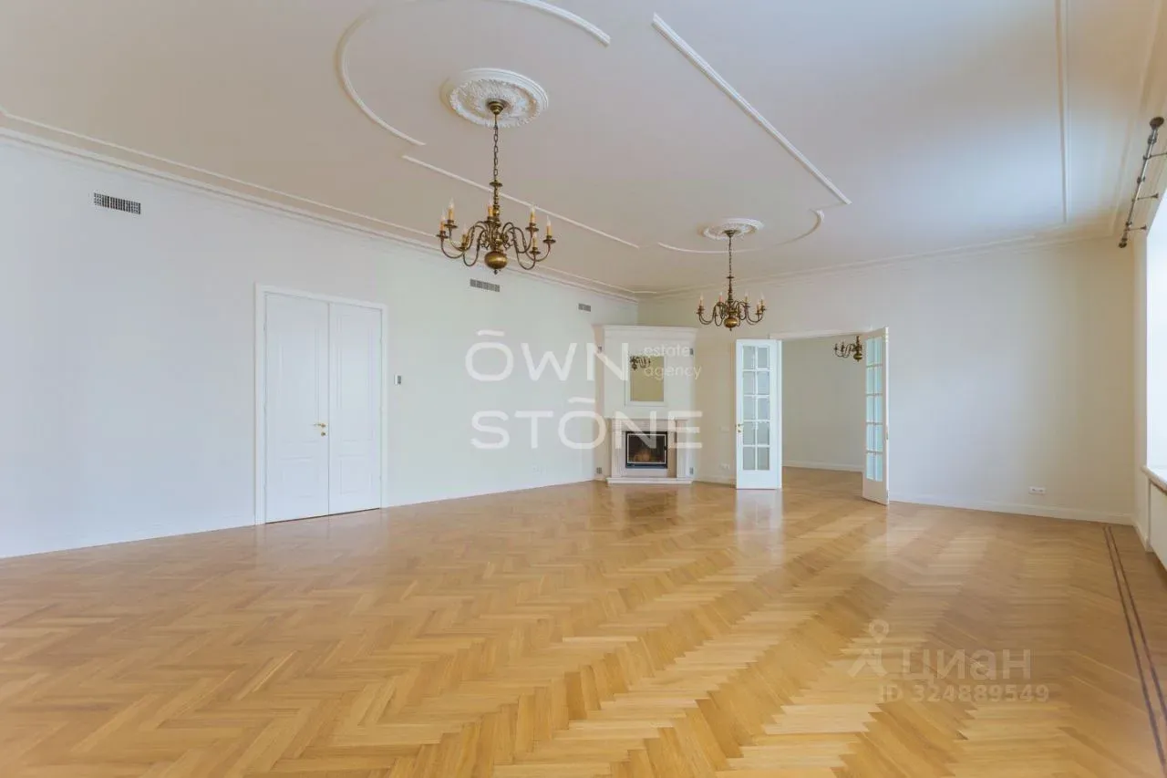 6-комн. квартира, 335 м²