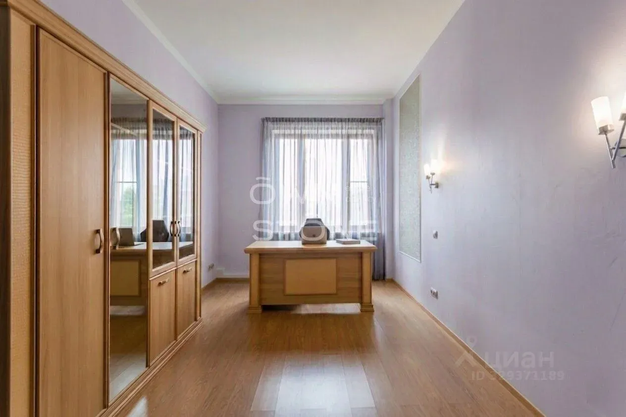 Продается 4-комн. квартира, 192 м²
в ЖК «Новый Арбат»
