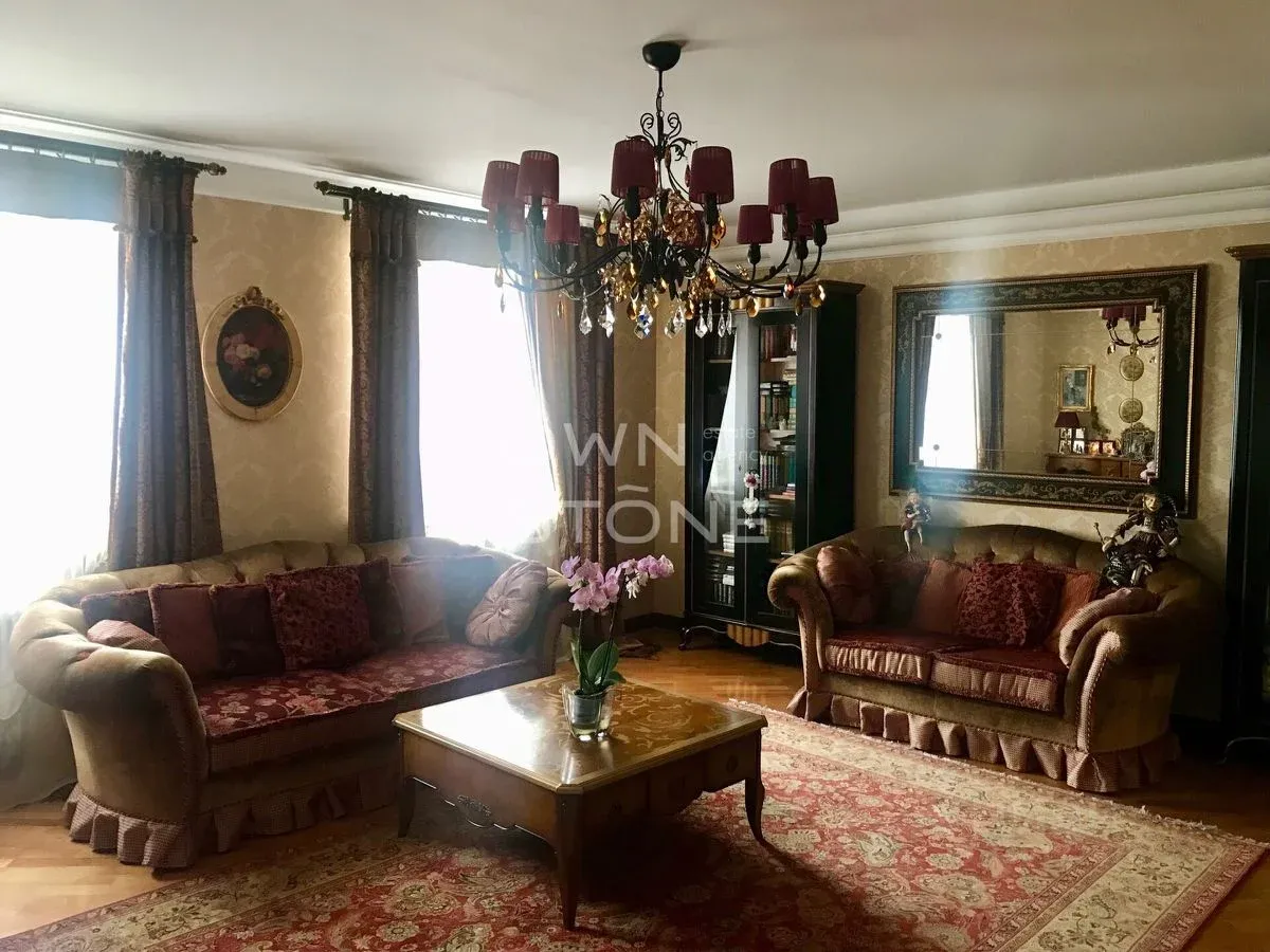Продается 4-комн. квартира, 125,3 м²