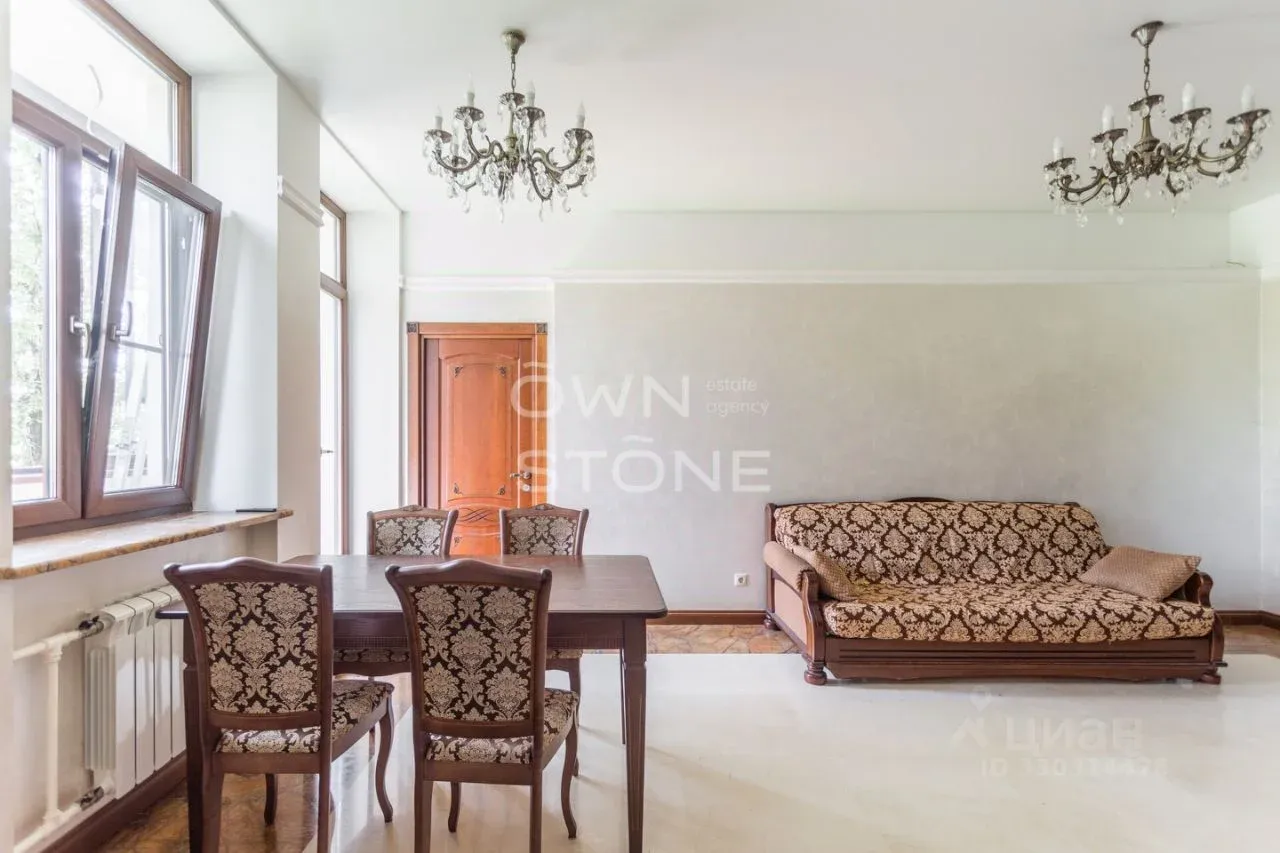 Продается 4-комн. квартира, 100 м²