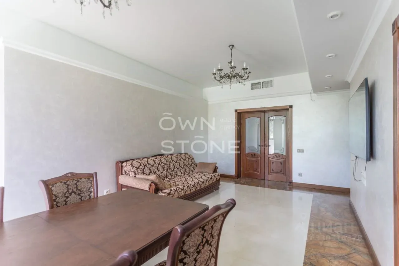 Продается 4-комн. квартира, 100 м²