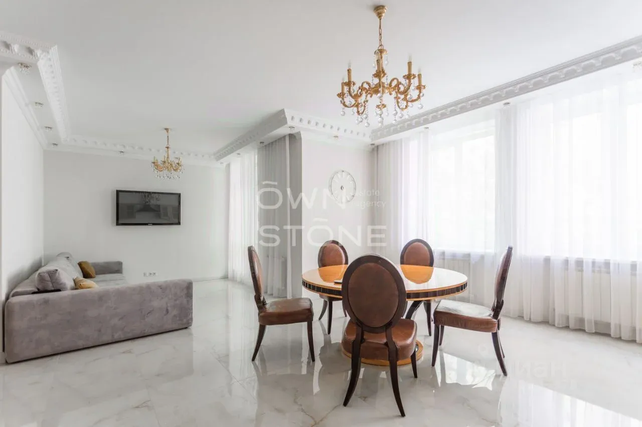 3-комн. квартира, 140 м²