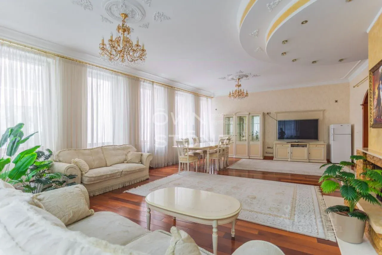 4-комн. квартира, 190 м²