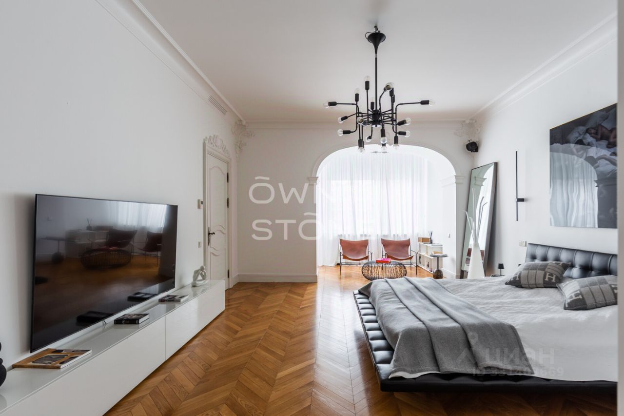 5-комн. квартира, 340 м²
