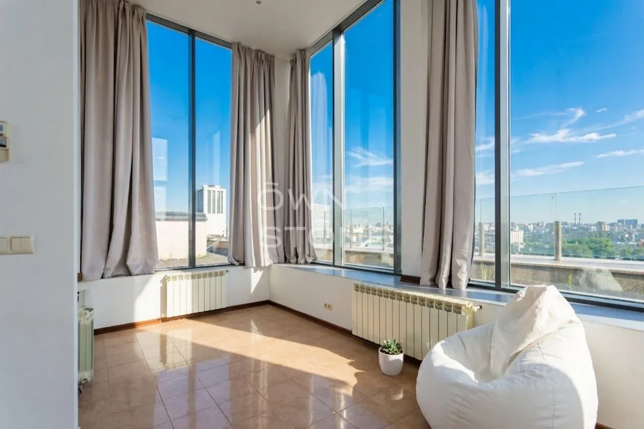 5-комн. квартира, 286 м²