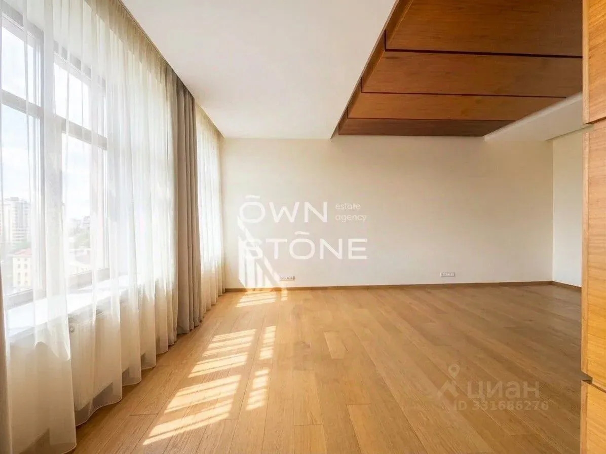 3-комн. квартира, 135 м²