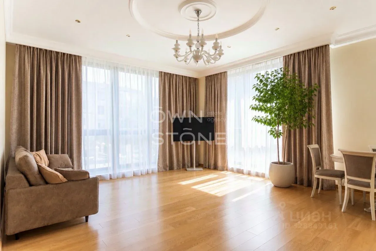 5-комн. квартира, 190 м²