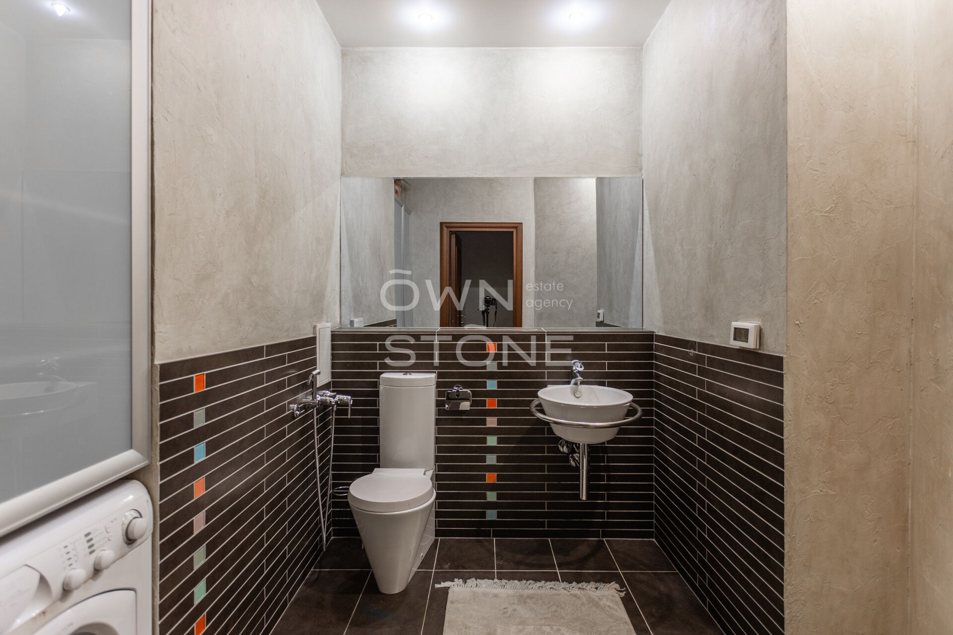 4-комнатная, 188 м² — 450 000 ₽