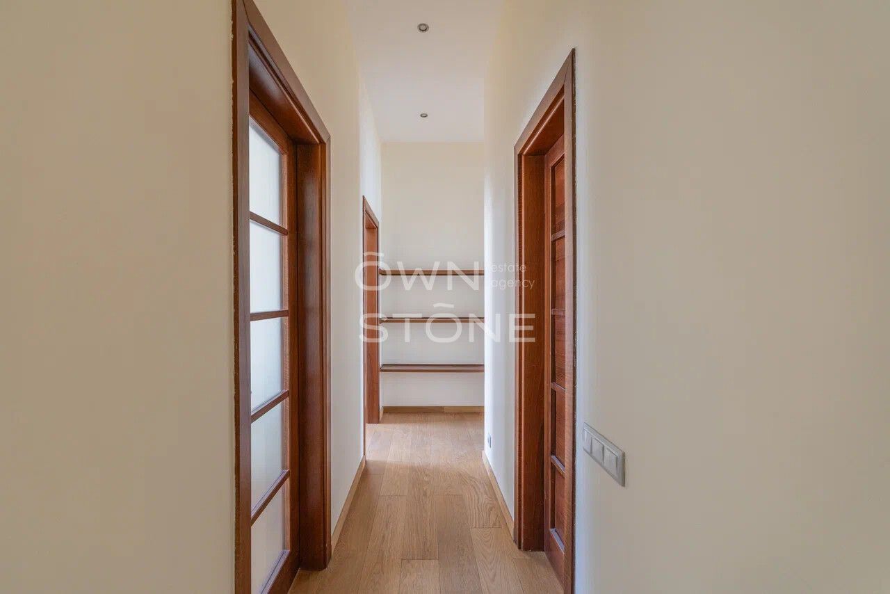 3-комнатная, 135 м² — 450 000 ₽