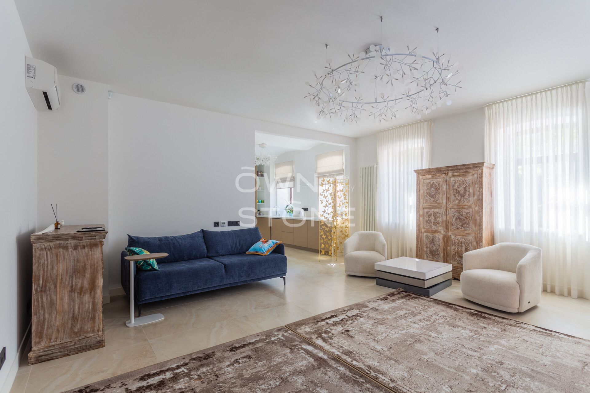 3-комнатная, 170 м² — 450 000 ₽