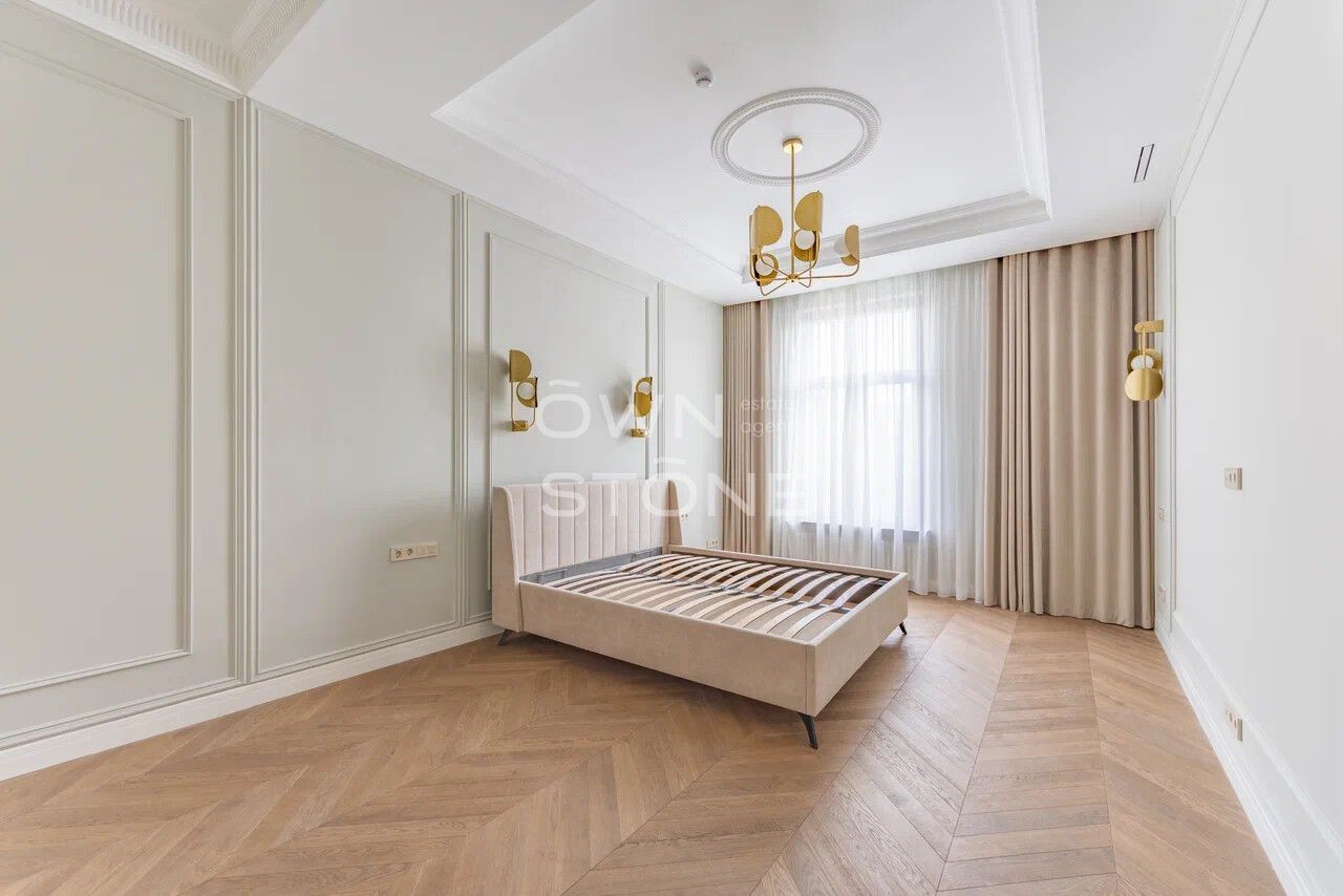 5-комнатная, 192,4 м² — 1 100 000 ₽