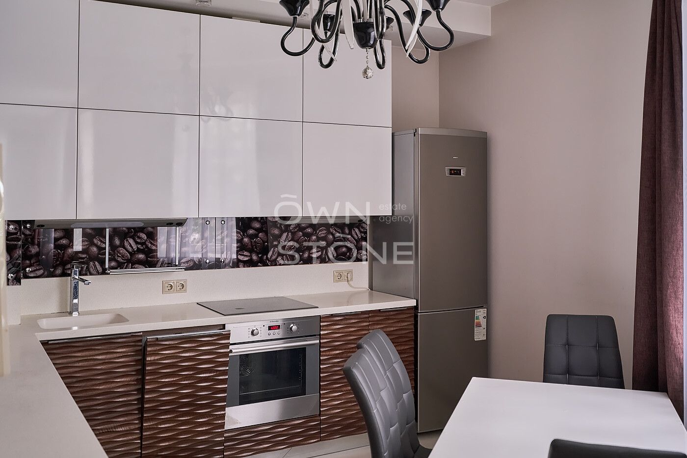 2-комнатная, 80 м² — 200 000 ₽