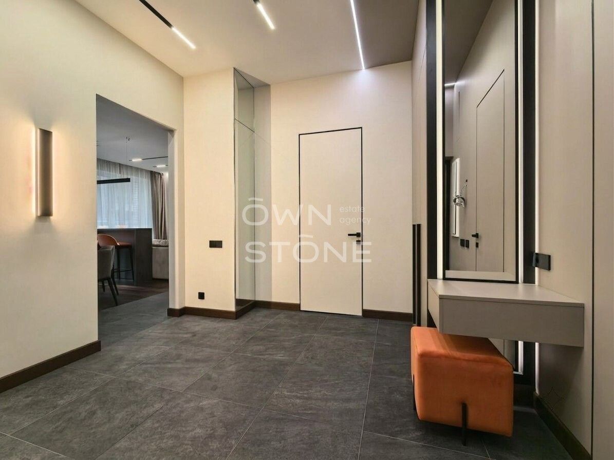 3-комнатная, 84 м² — 105 000 000 ₽