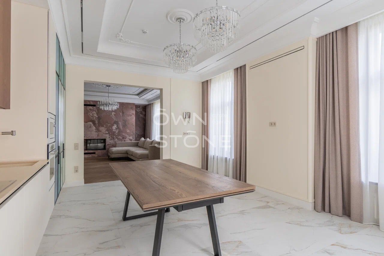 5-комнатная, 179 м² — 1 100 000 ₽