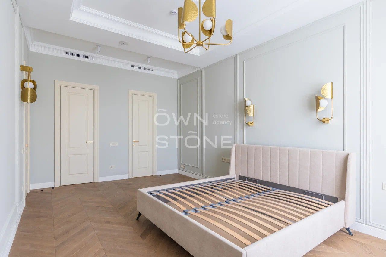 5-комнатная, 192,4 м² — 1 100 000 ₽