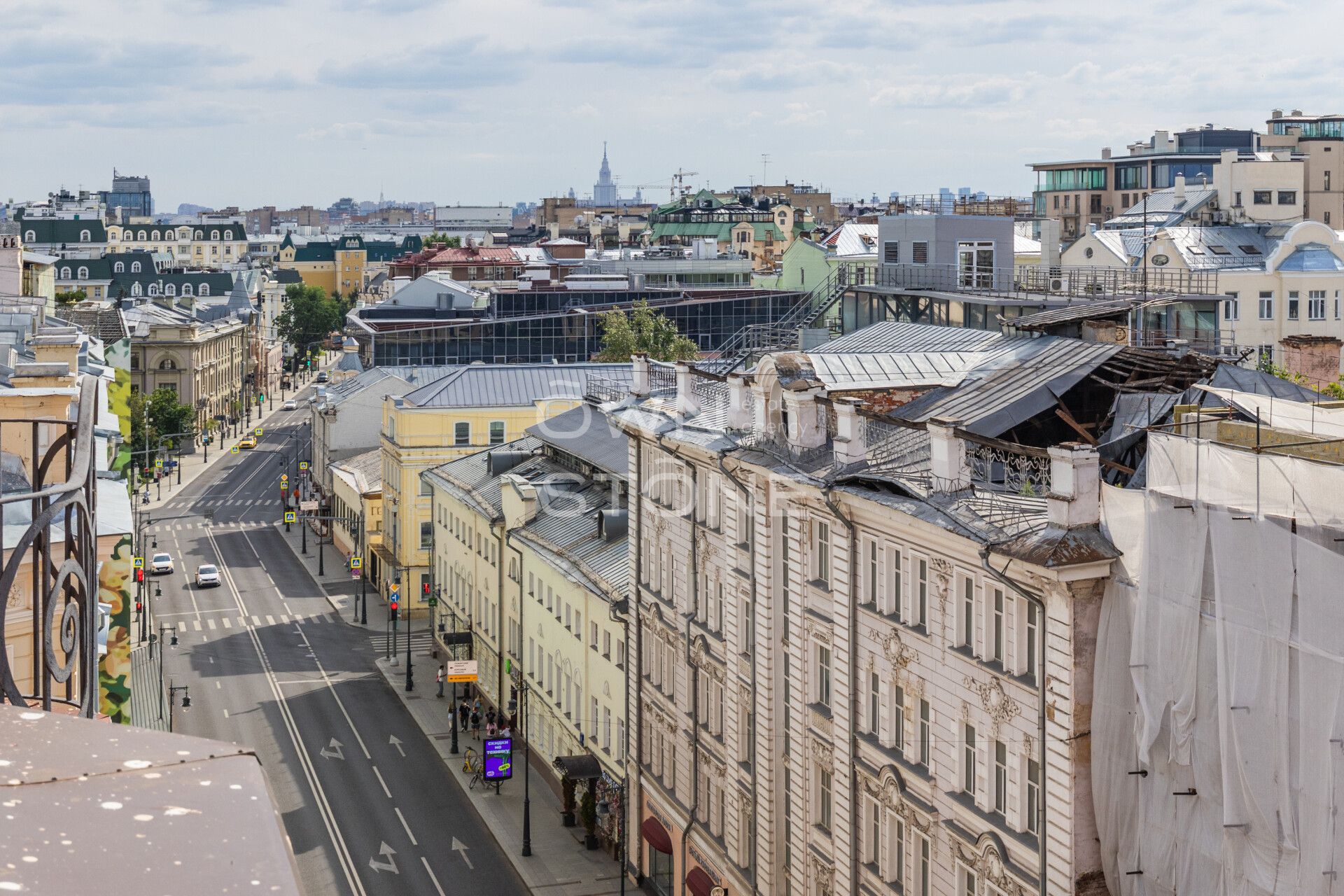 3-комнатная, 135 м² — 450 000 ₽