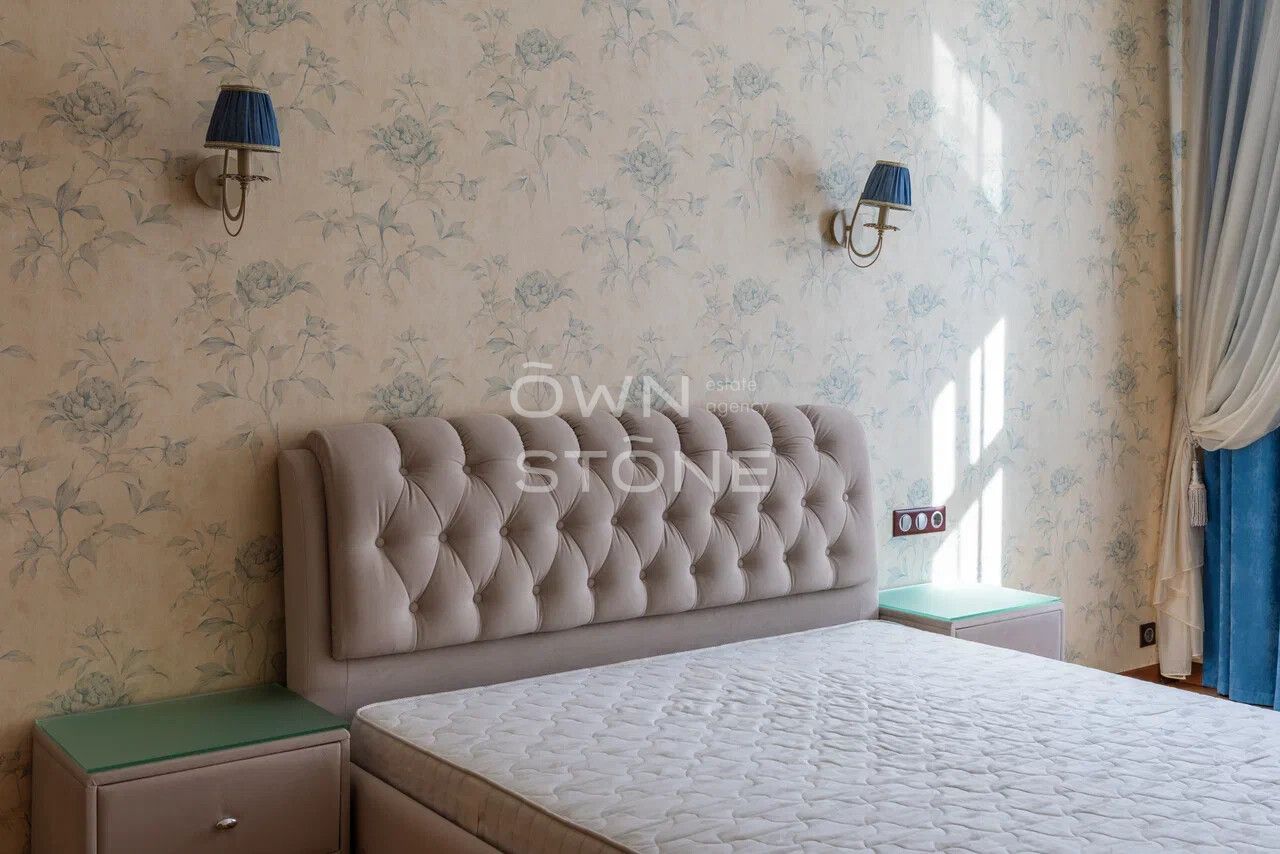 4-комнатная, 176 м² — 470 000 ₽