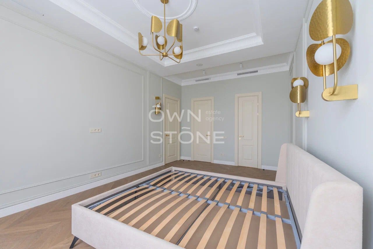 5-комнатная, 192,4 м² — 1 100 000 ₽