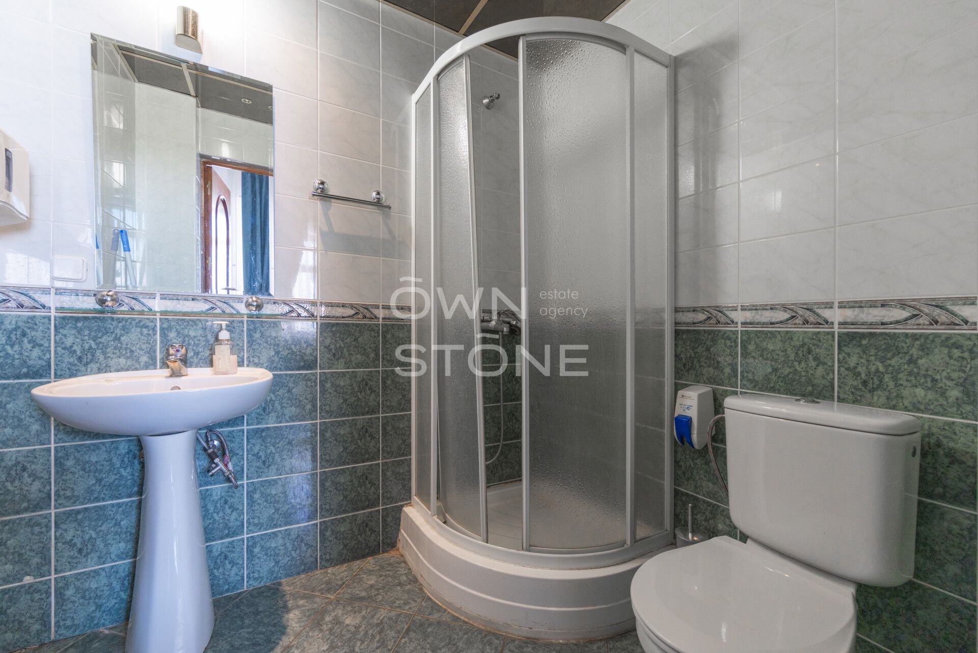 Студия, 120 м² — 480 000 ₽