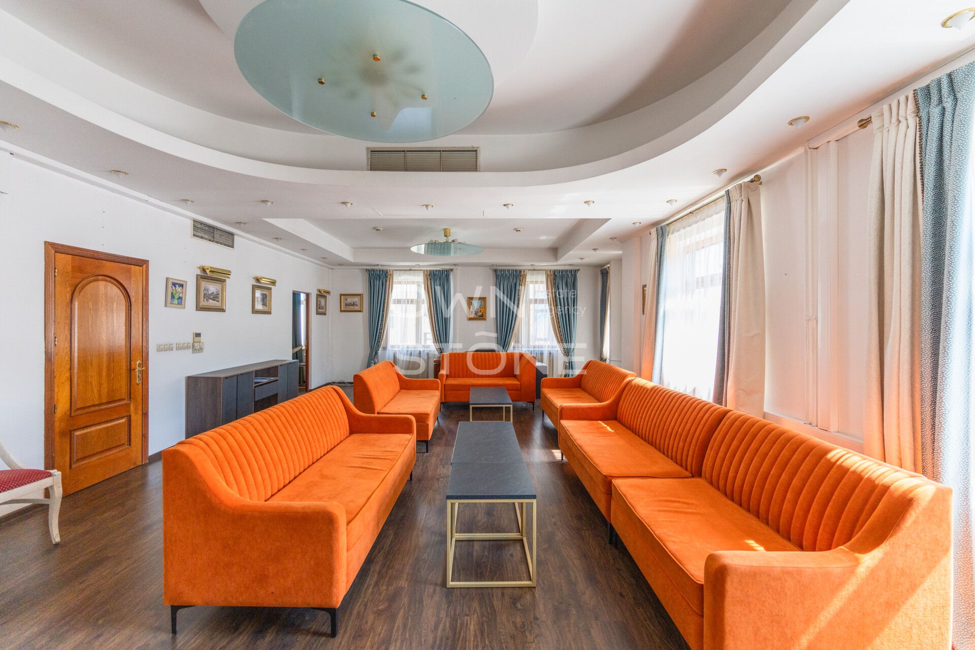 Студия, 120 м² — 480 000 ₽