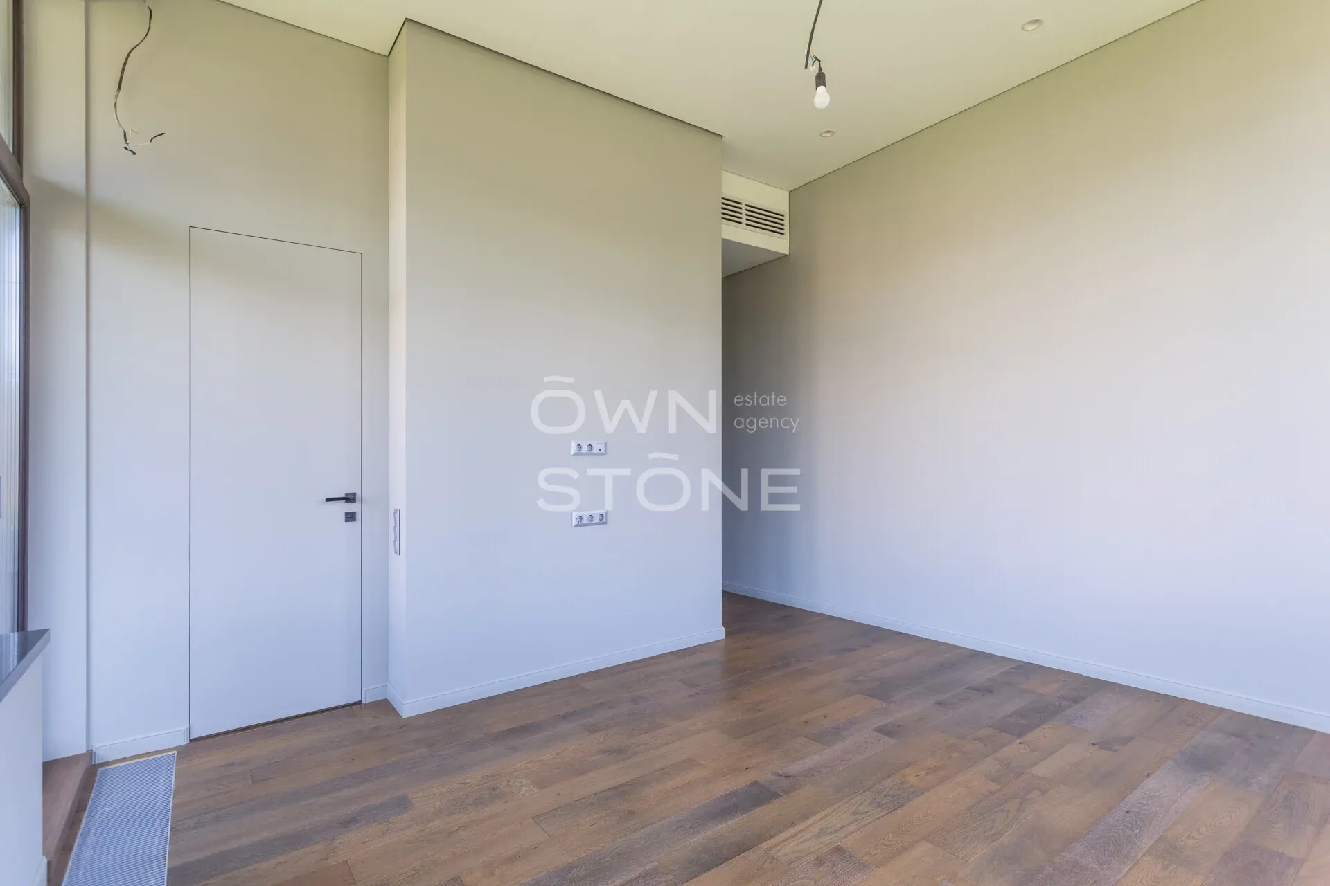5-комнатная, 280 м² — 81 000 000 ₽