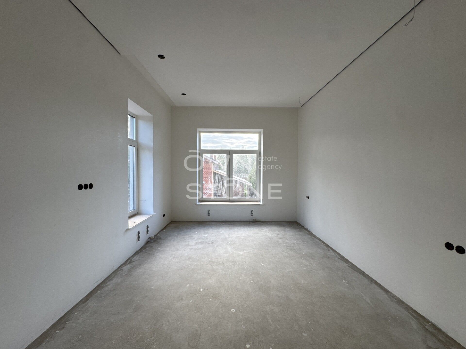 4-комнатная, 240 м² — 43 500 000 ₽