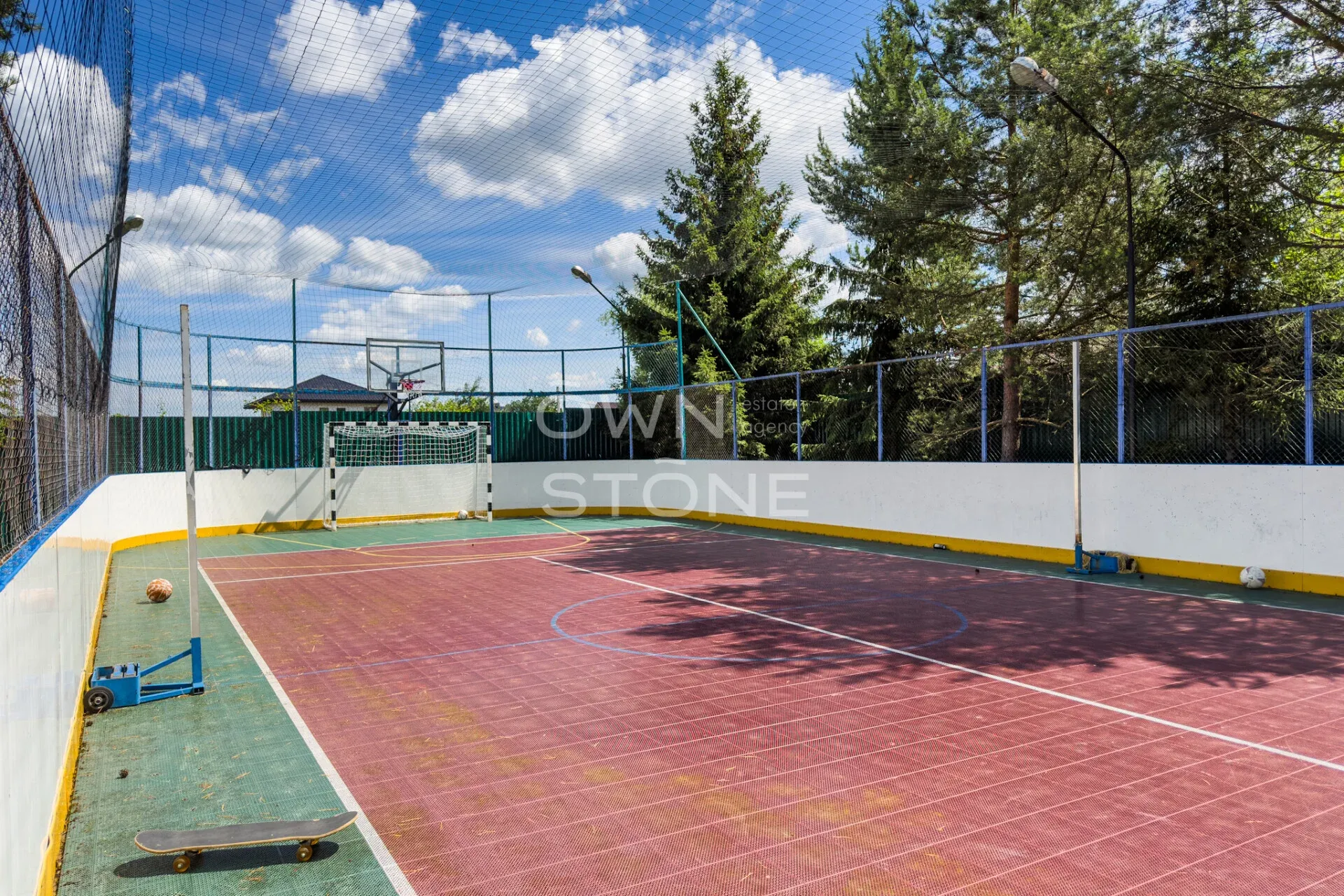 Студия, 900 м² — 12 000 000 ₽