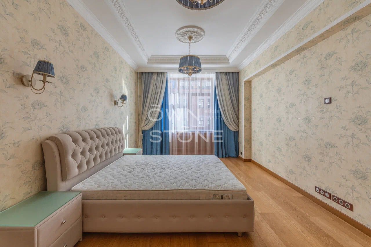 4-комнатная, 176 м² — 470 000 ₽
