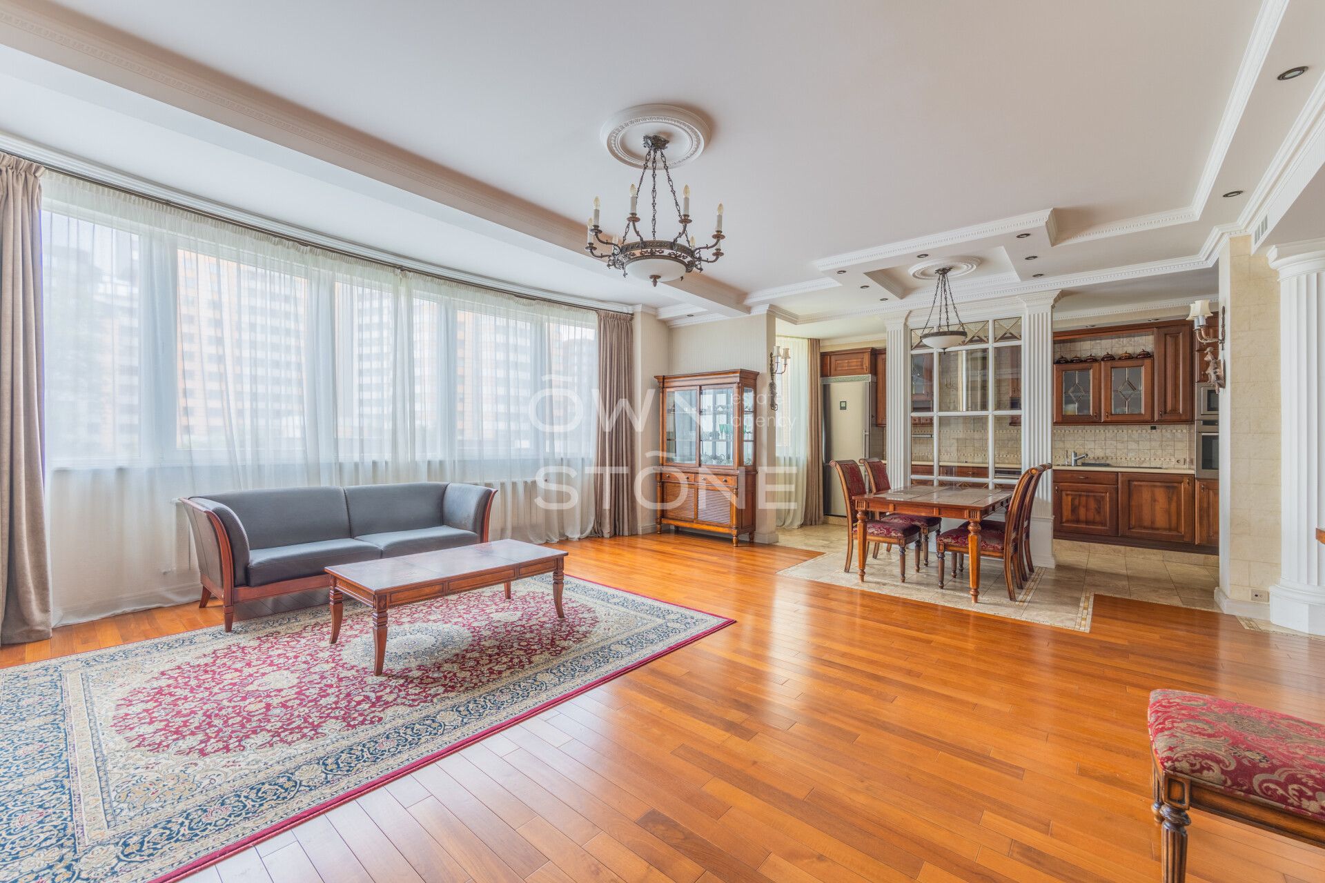 3-комнатная, 144 м² — 400 000 ₽