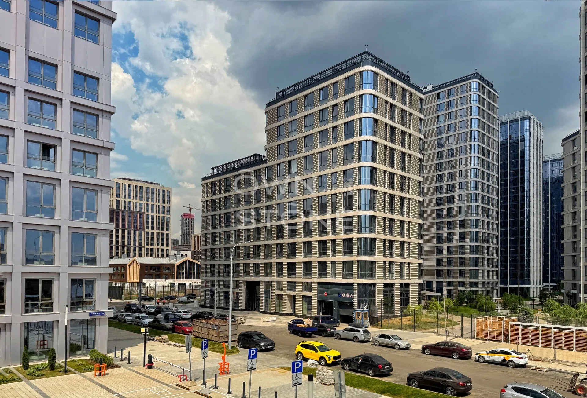 1-комнатная, 43 м² — 22 700 000 ₽