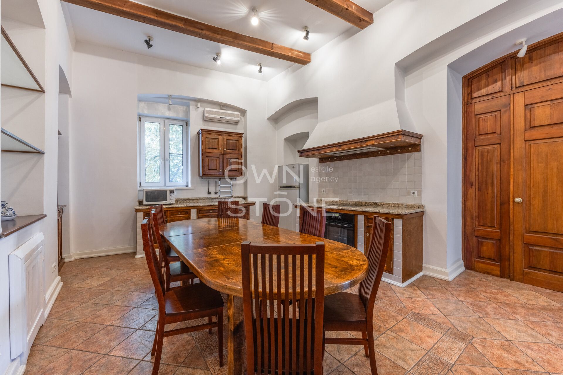 4-комнатная, 135 м² — 345 000 ₽