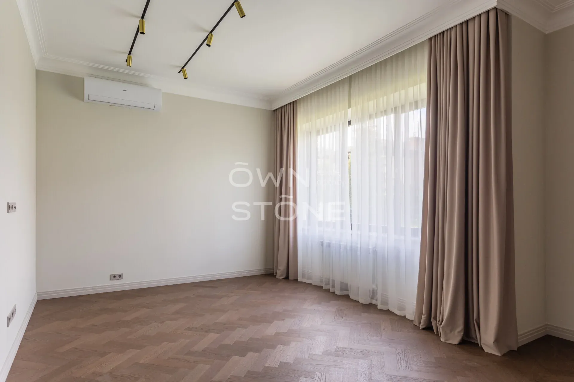 5-комнатная, 352 м² — 127 000 000 ₽