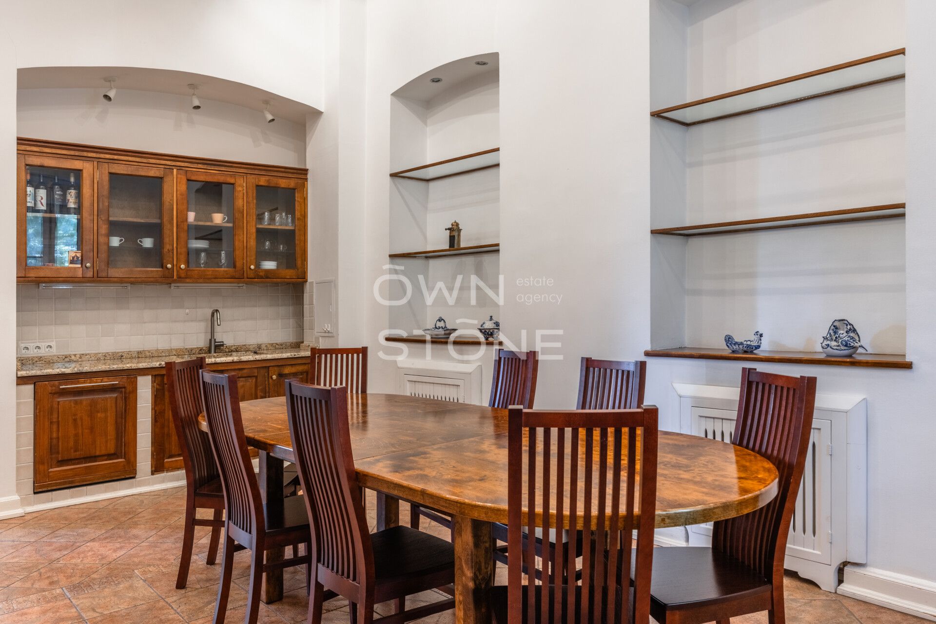 4-комнатная, 135 м² — 345 000 ₽