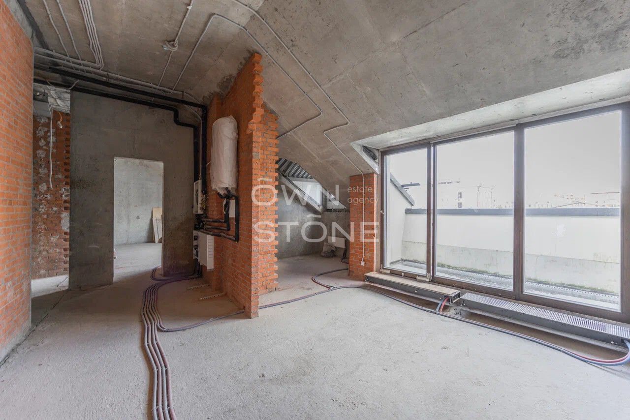 5-комнатная, 191 м² — 370 000 000 ₽