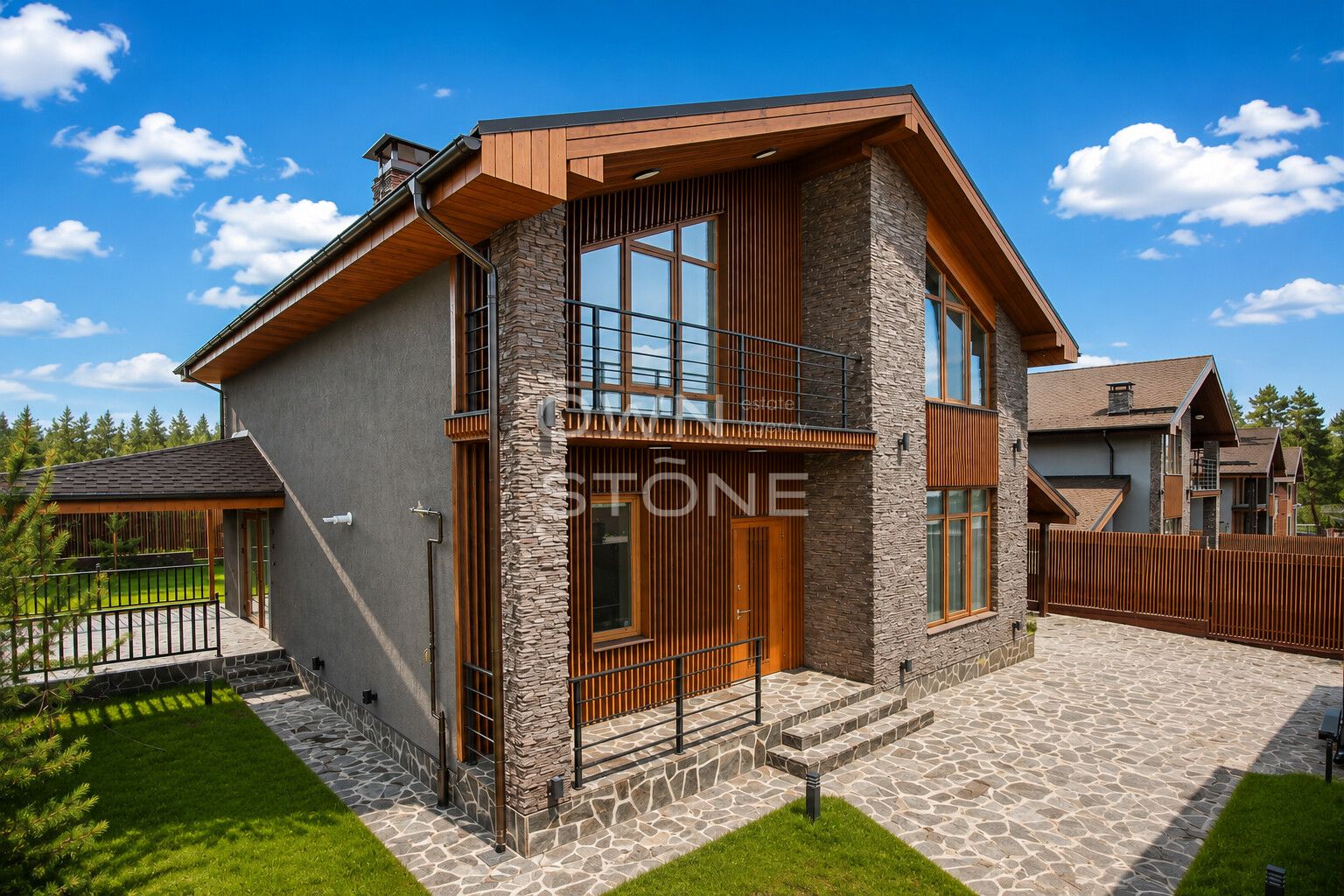 4-комнатная, 240 м² — 43 500 000 ₽
