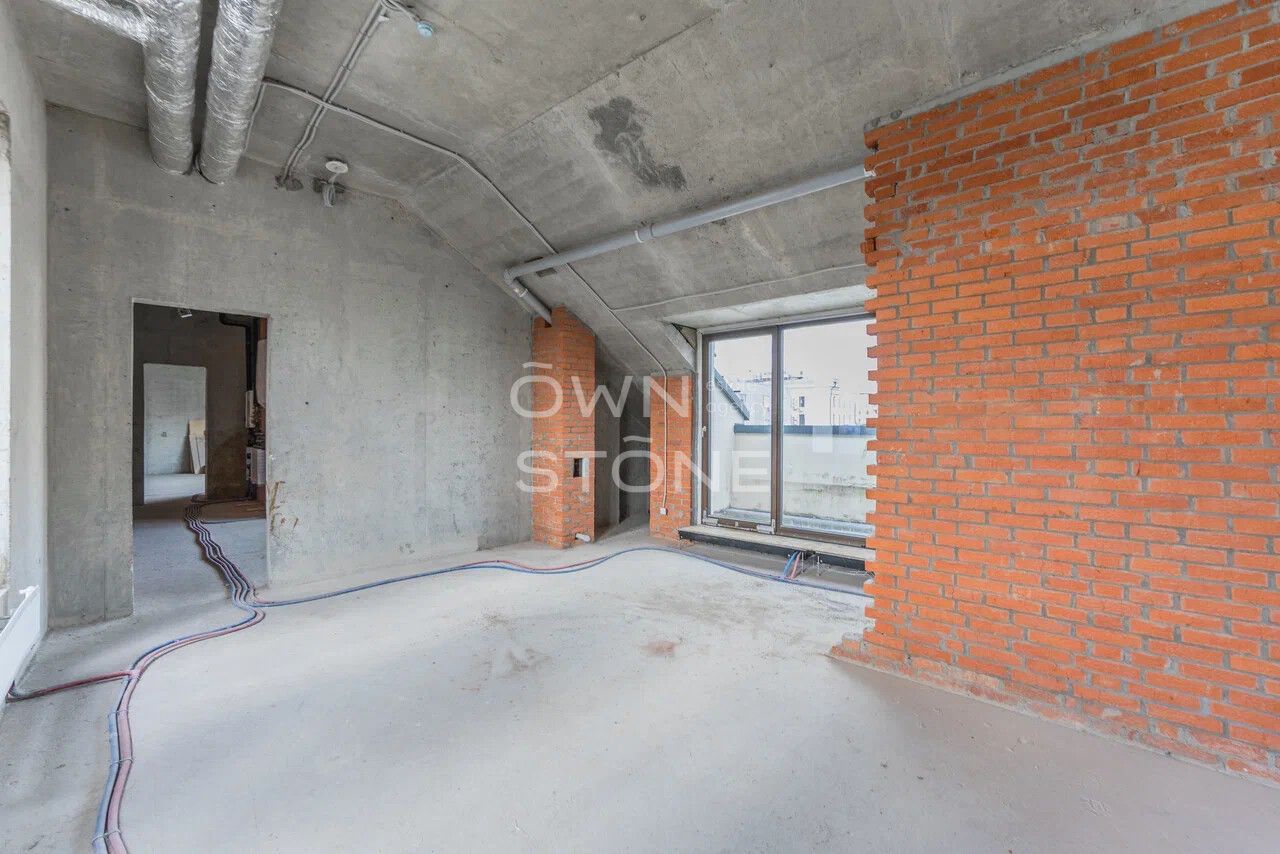 5-комнатная, 191 м² — 370 000 000 ₽