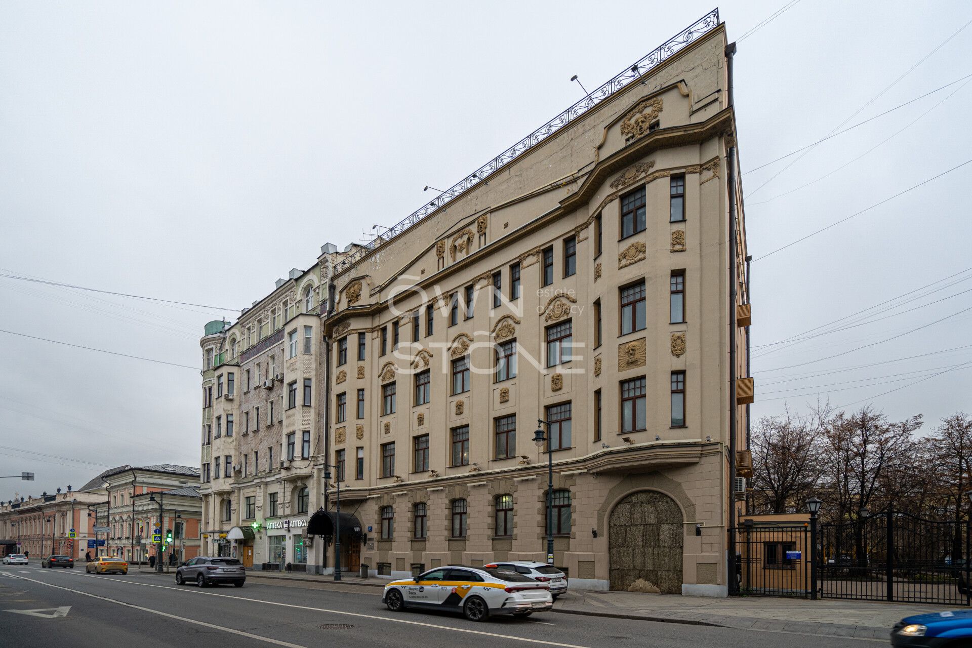Студия, 95 м² — 100 000 000 ₽