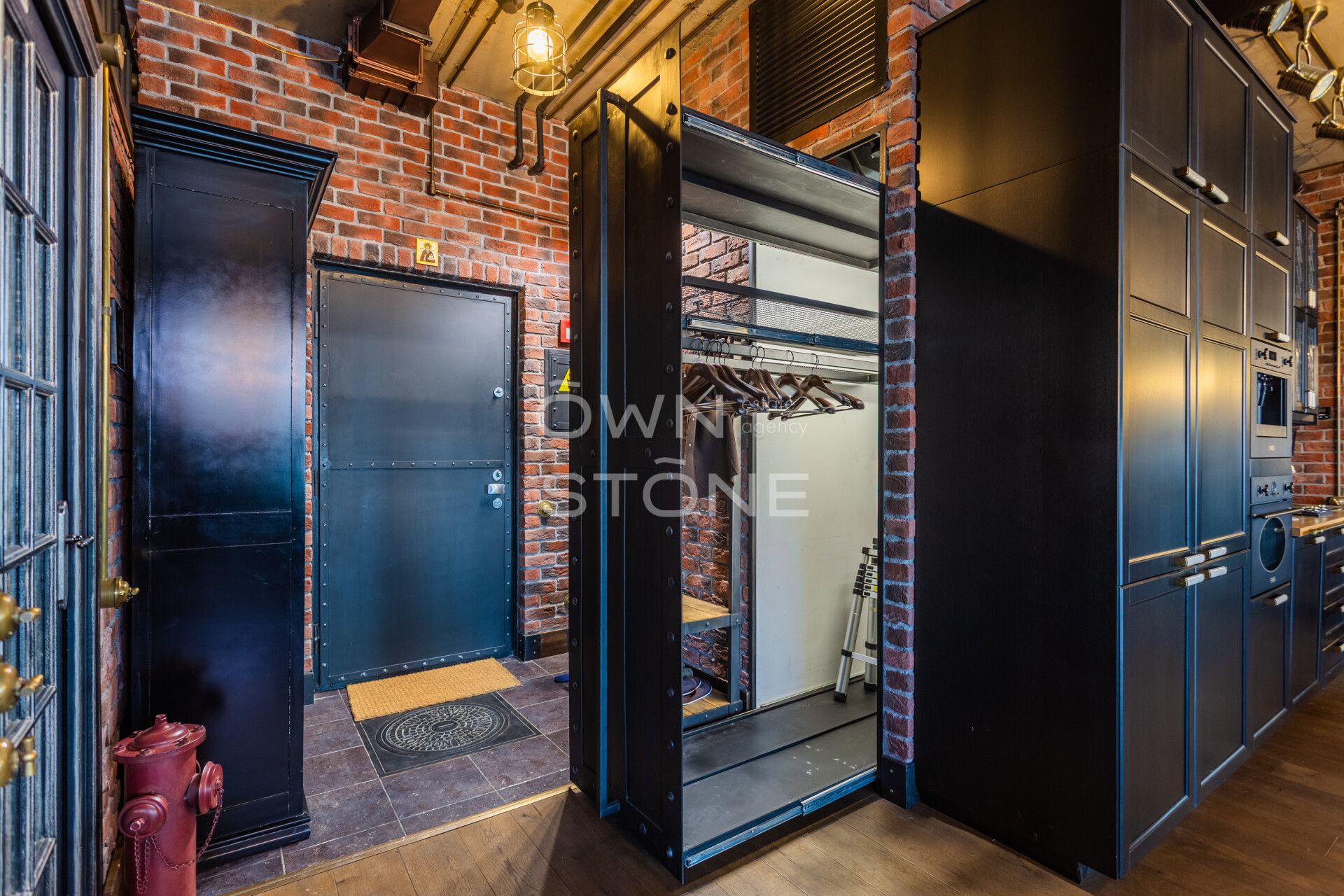 1-комнатная, 114 м² — 450 000 ₽