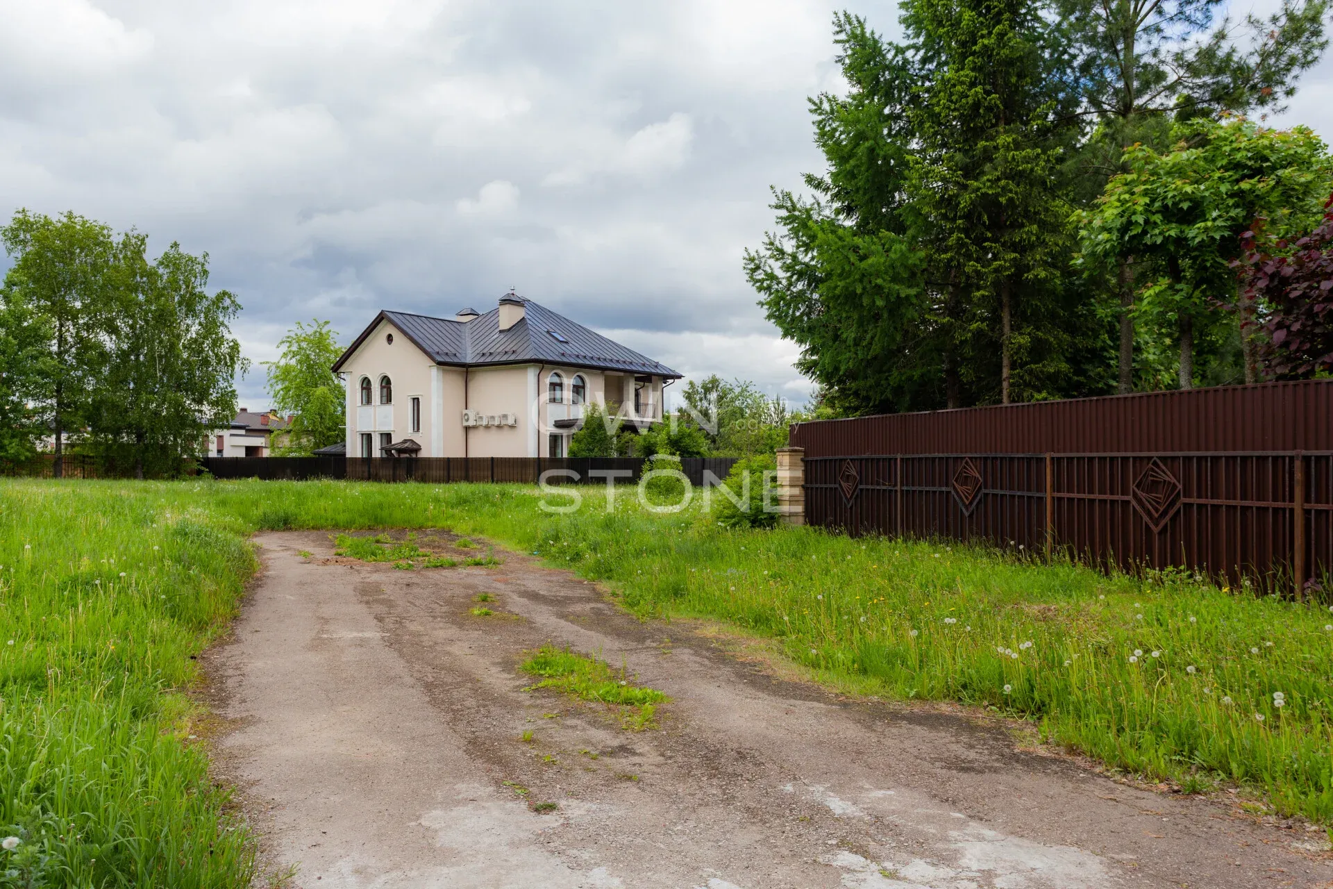 Студия, 3 933 м² — 112 862 000 ₽