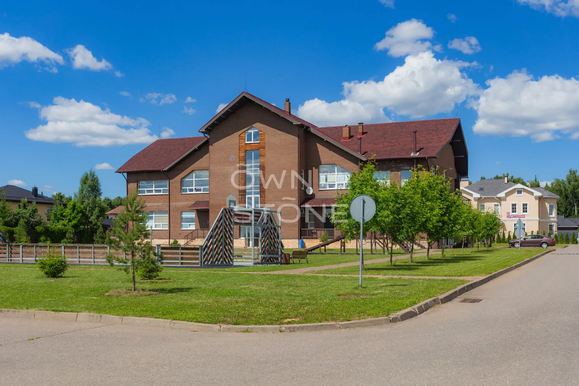 Студия, 1 077 м² — 16 800 000 ₽