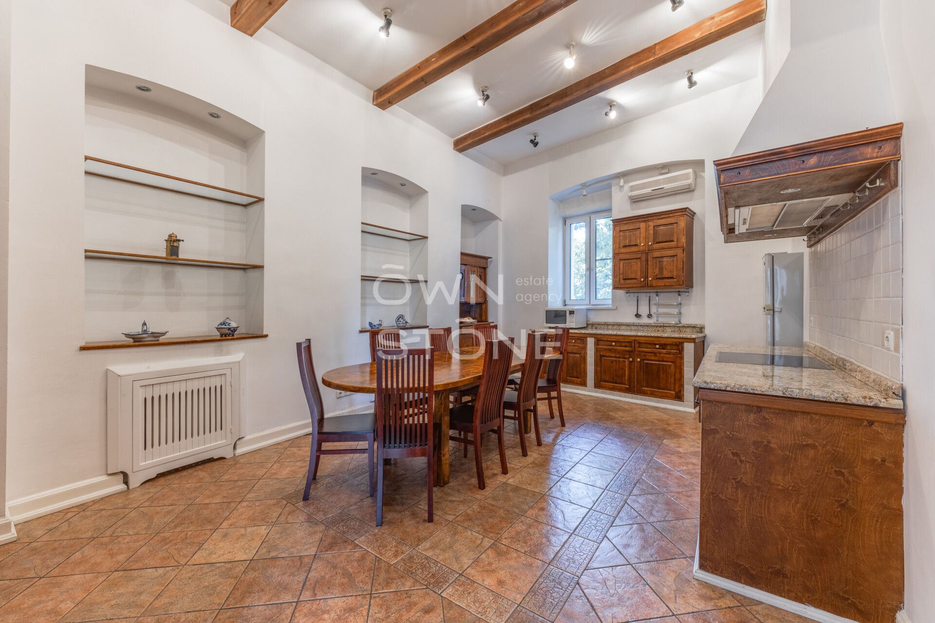 4-комнатная, 135 м² — 345 000 ₽
