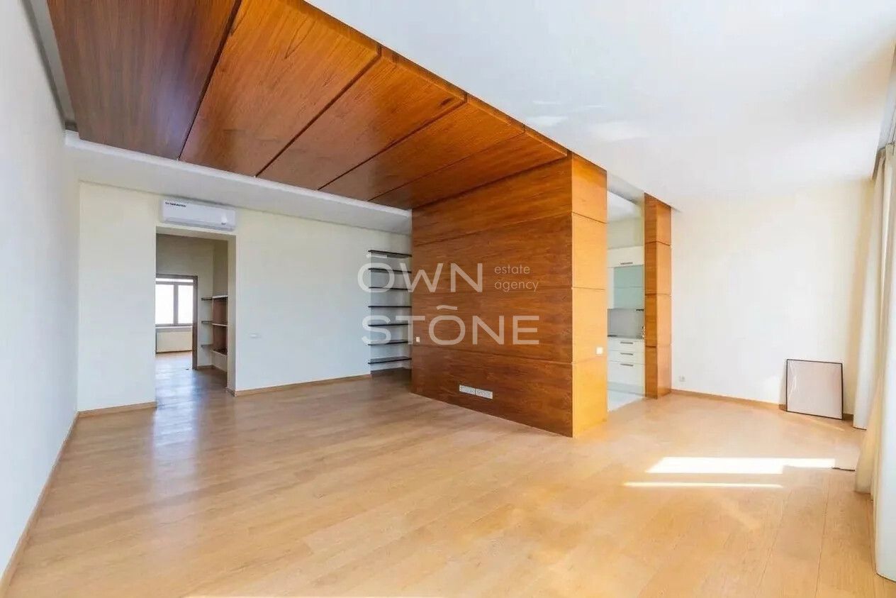 3-комнатная, 135 м² — 450 000 ₽