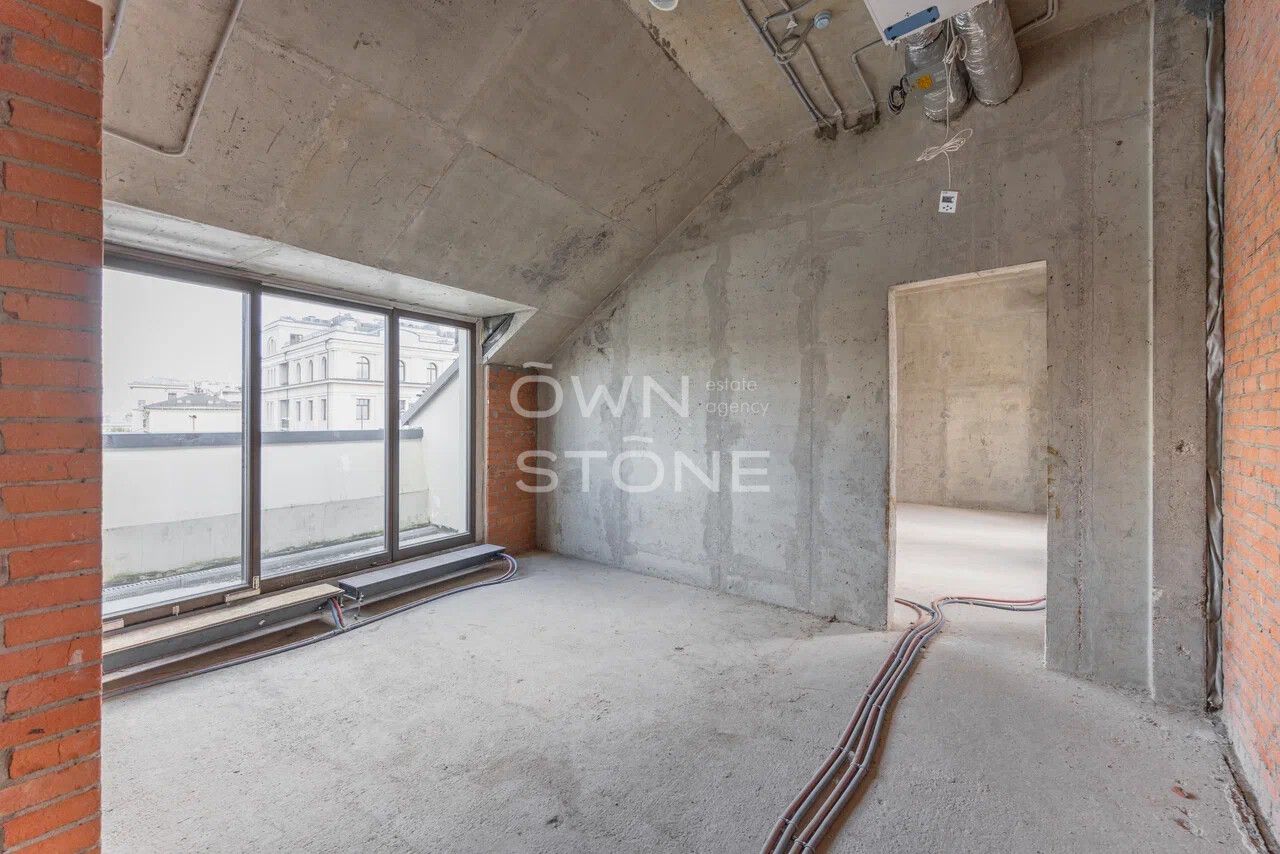 5-комнатная, 191 м² — 370 000 000 ₽