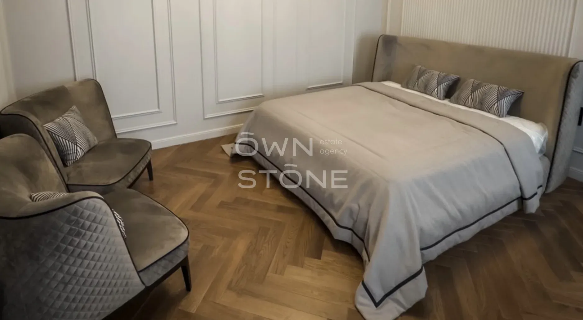 3-комнатная, 179 м² — 220 000 000 ₽