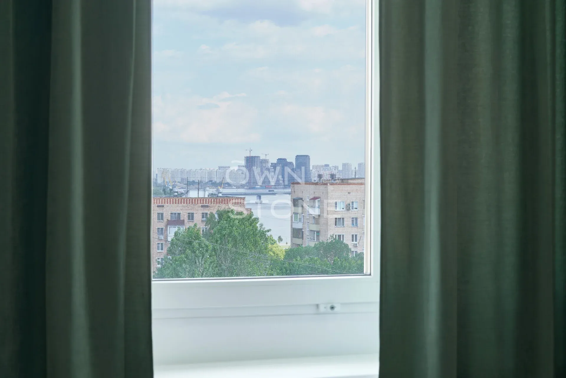 4-комнатная, 100 м² — 60 000 000 ₽