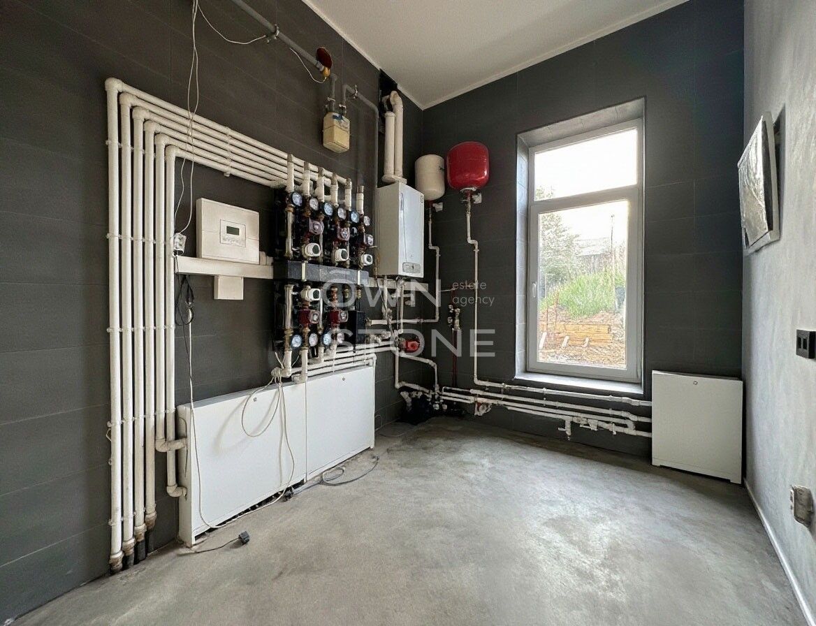 4-комнатная, 240 м² — 43 500 000 ₽