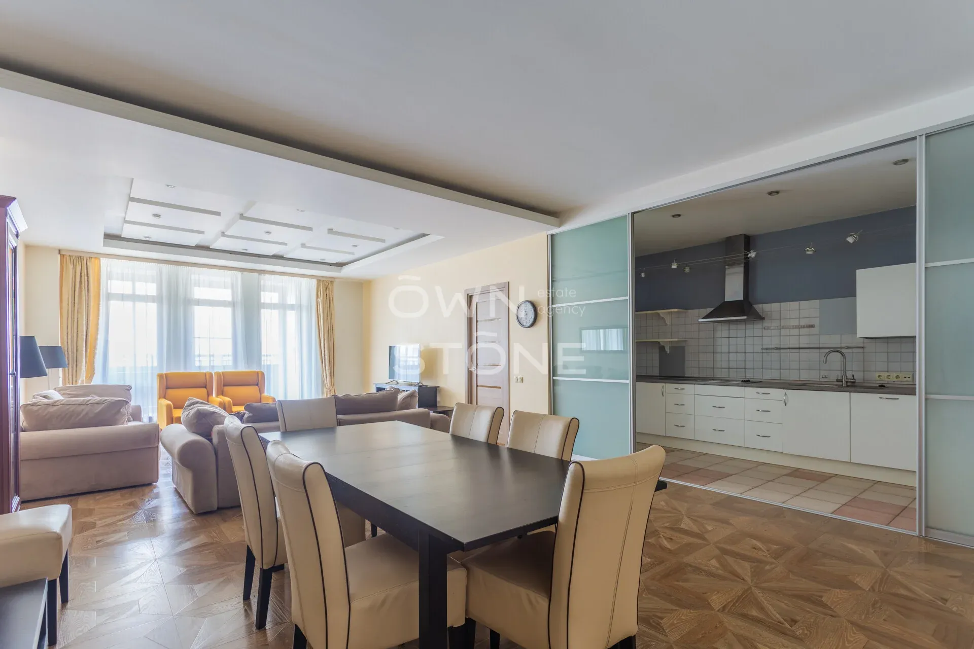 5-комнатная, 180 м² — 169 990 000 ₽